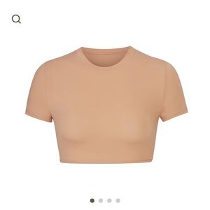 Skims fits everybody super cropped t-shirt in ochre